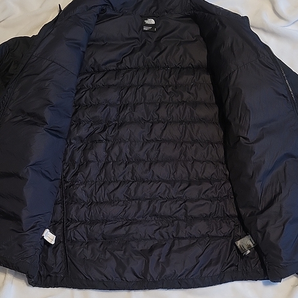 The North Face Black Puffer Jacket - Picture 4 of 4